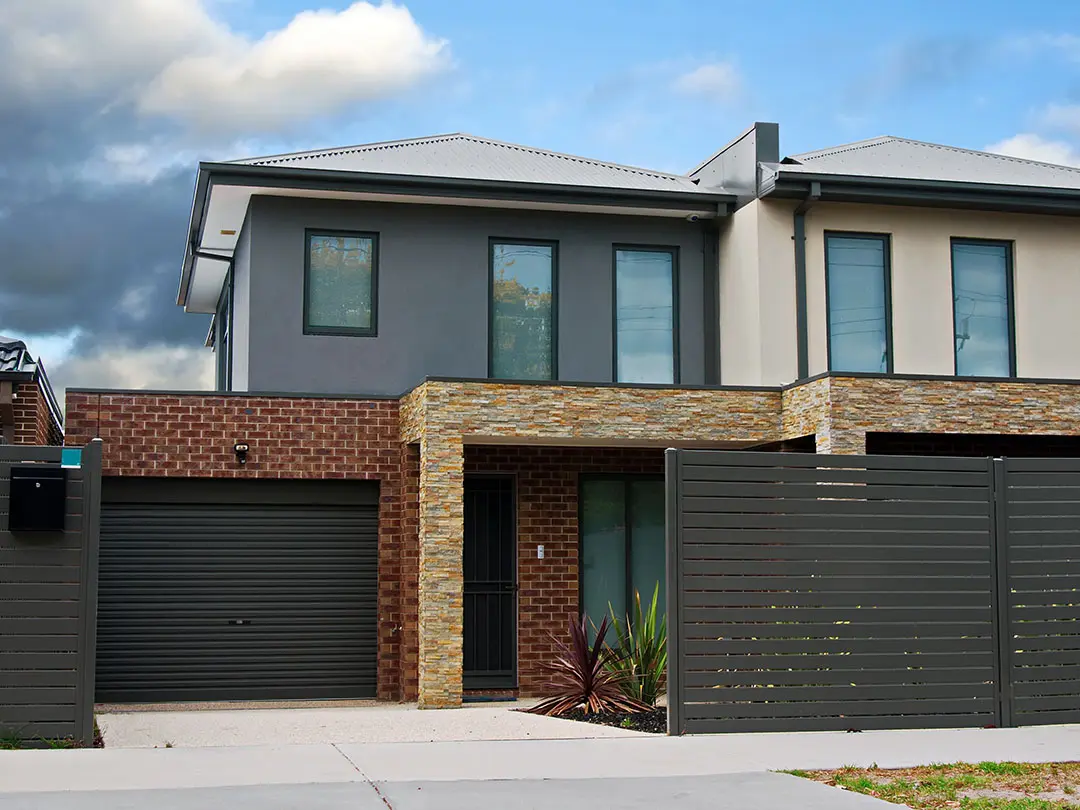 Transforming Outdoor Living Spaces with Modern Fencing